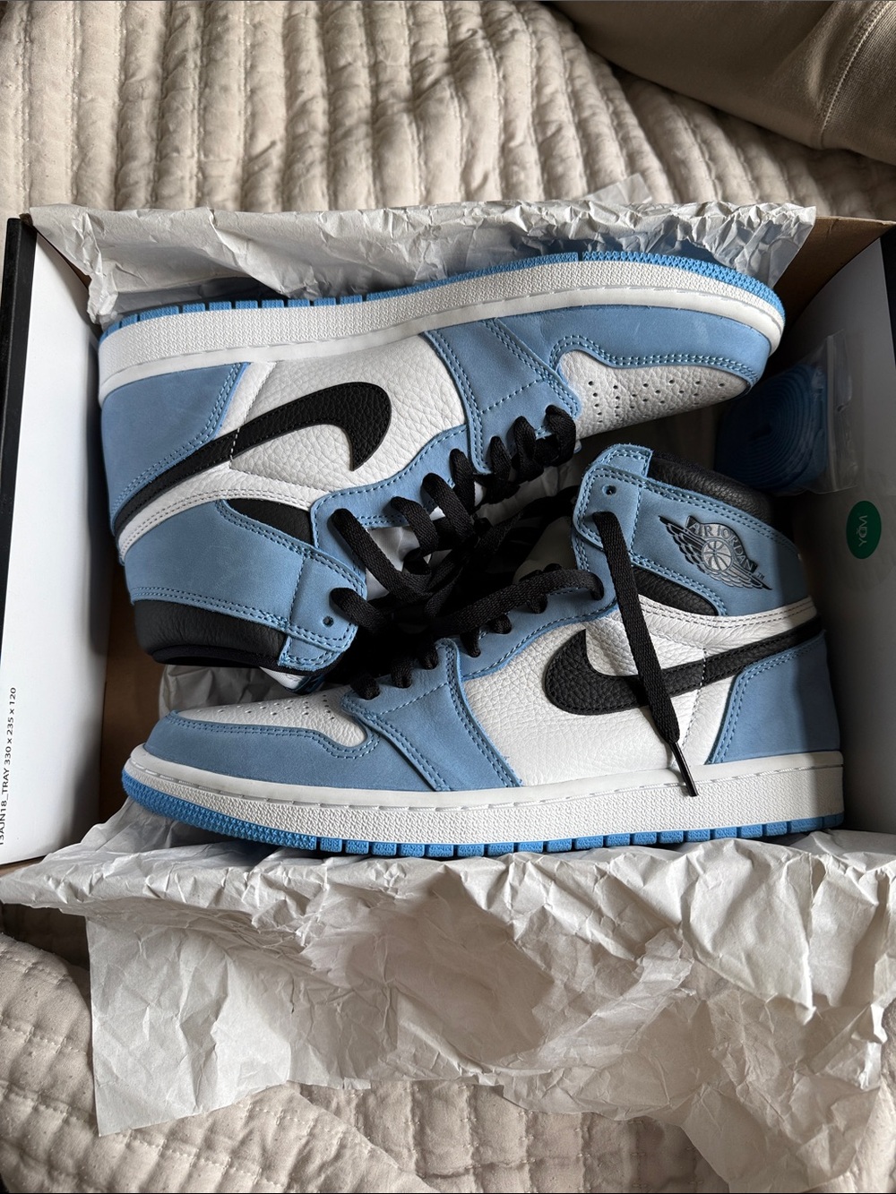 Jordan 1 University Blue w Box